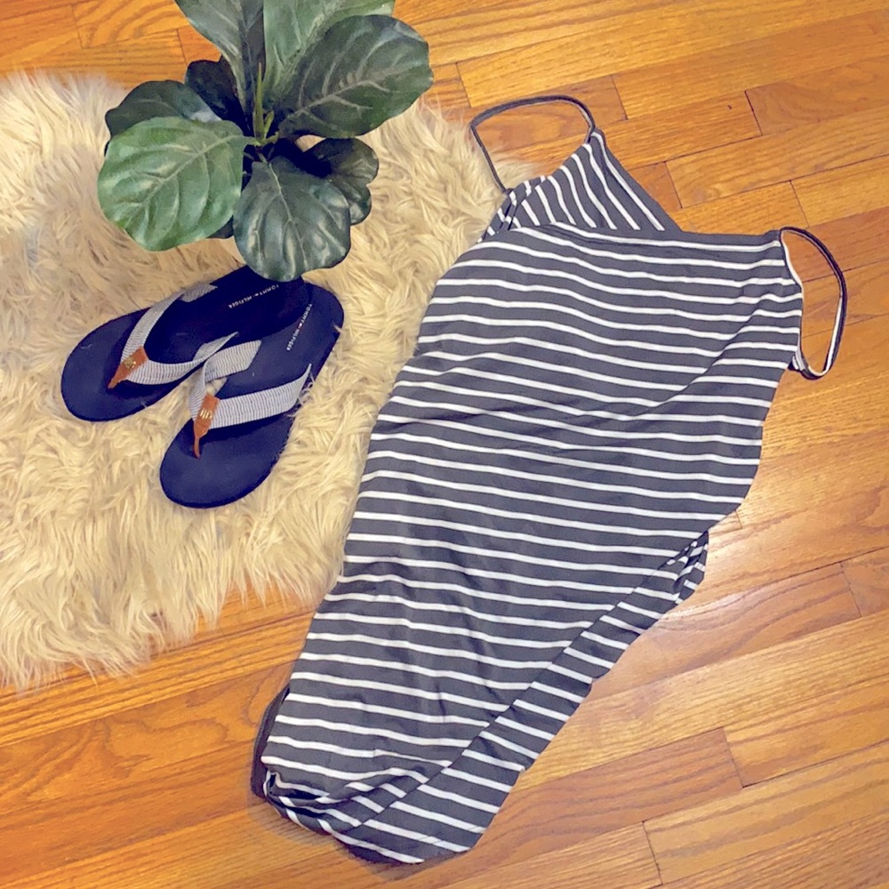 Body wrap swim coverup Size large